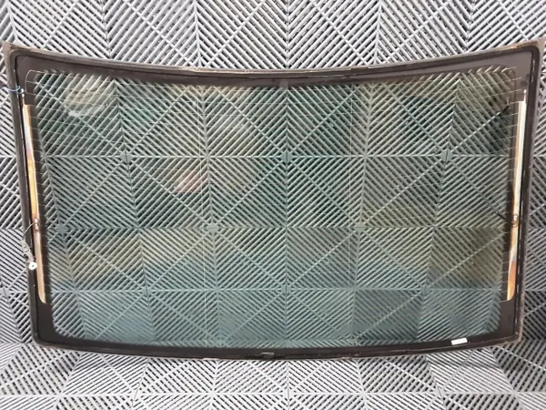 Luna trasera usada OEM 561845051H para VW Passat B8 image 4