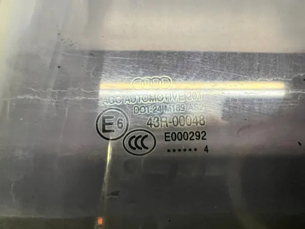 Ventana Puerta Trasera Izquierda Audi Q3 8U 2014 OEM Tintada image 4
