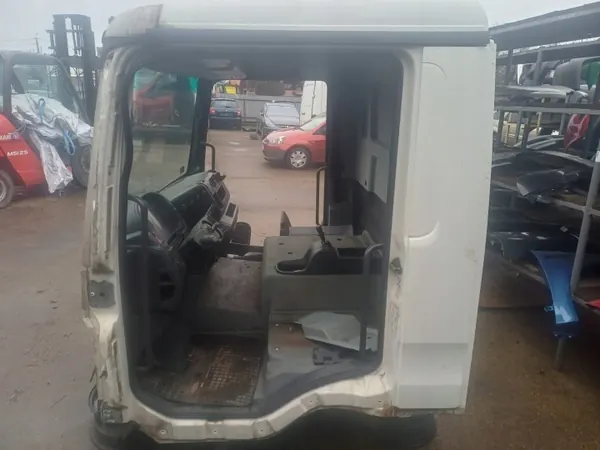 MAN TGL TGM dagcabine OEM DZIENNA - Gebruikt image 5