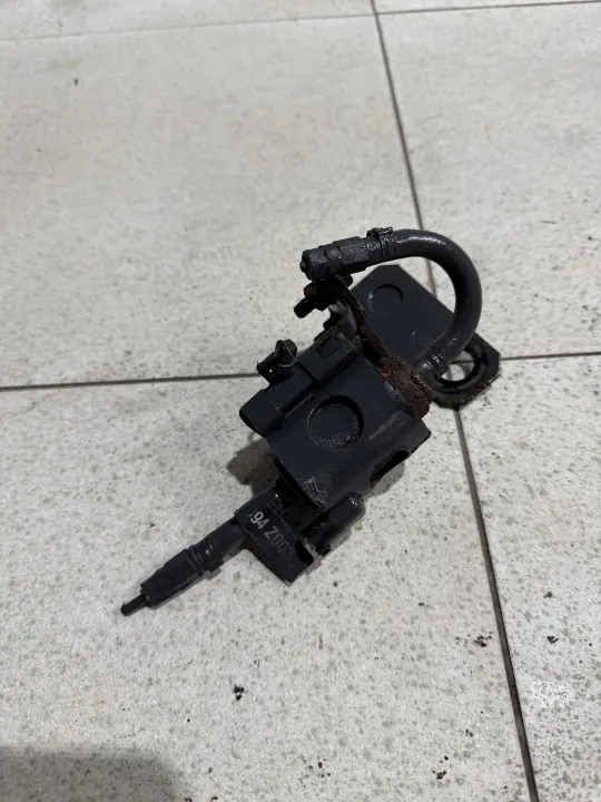 Bomba de aquecimento Webasto OEM Mercedes Actros MP4 Antos image 2