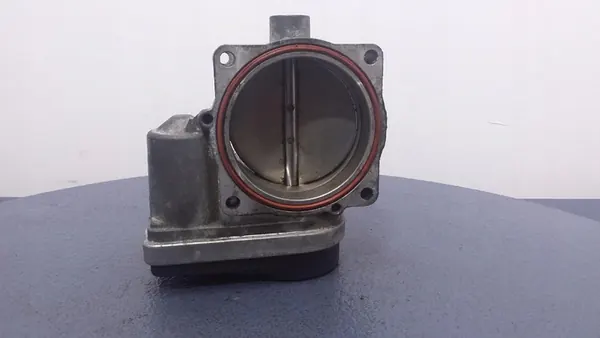 BMW E65 E66 3.6 V8 Drosselklappe 7506627 image 5