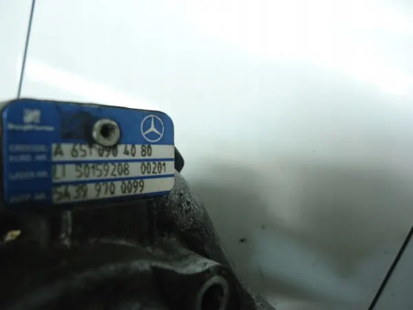Mercedes W204 2.2CDI Turbo OEM A6510904180 A6510902880 image 3