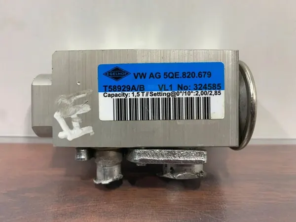 Cupra Formentor AC-expansieklep OEM 5QE8206790 image 4