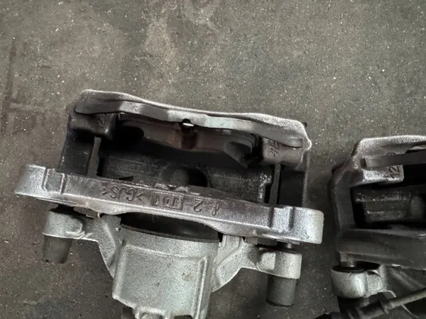 Juego de frenos delanteros Cupra Formentor OEM 5WA615301B image 7