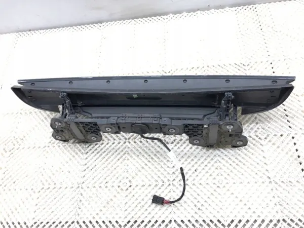 Spoiler OEM LORK-1071-32065 pour Porsche Panamera 09-17 image 5