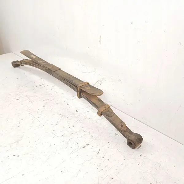 Resorte trasero Nissan Navara D40 OEM MAM56656 image 5