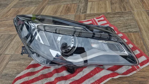 OPEL INSIGNIA I A LIFT 13-17 LED LINS RH Hella image 2