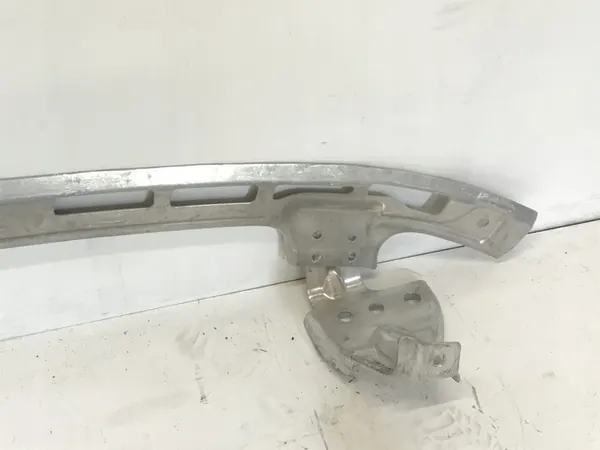 Tesla Model Y Etu Alapalkki image 2