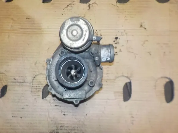 Volkswagen OE 045145701 Turbo image 2
