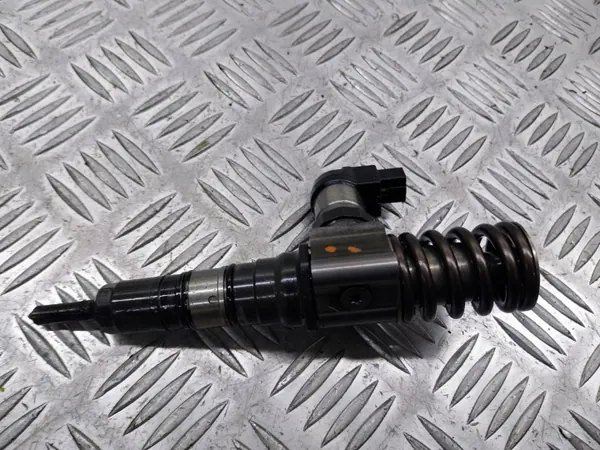 VW 03G1300735 OEM pesupumppu Passat B6 image 2