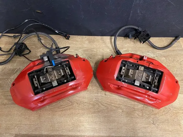 MERCEDES SL W231 R231 AMG Remklauwen Set image 4