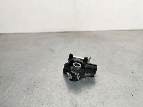 Infiniti Q50 Airbag-sensor OEM FBZ7688 - Begagnad image 3