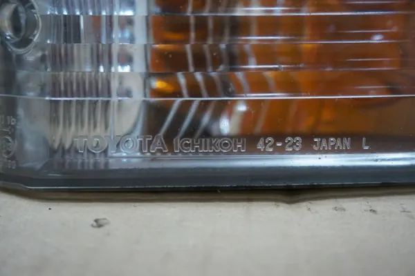RAV4 II Vänster framblinkers OEM 00-05 - Begagnad image 5