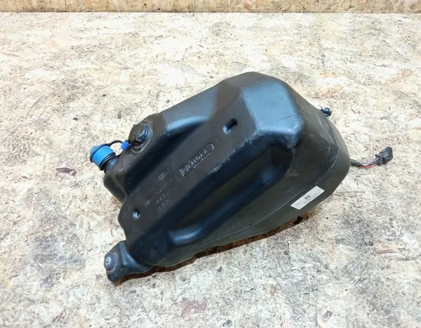 Réservoir AdBlue d'occasion OEM HK83-5J228-AF Jaguar F-Pace image 5