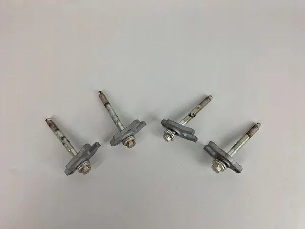 Rail de montage d'injecteurs de gaz Renault Trafic III 2018 OEM H8201055367 image 4