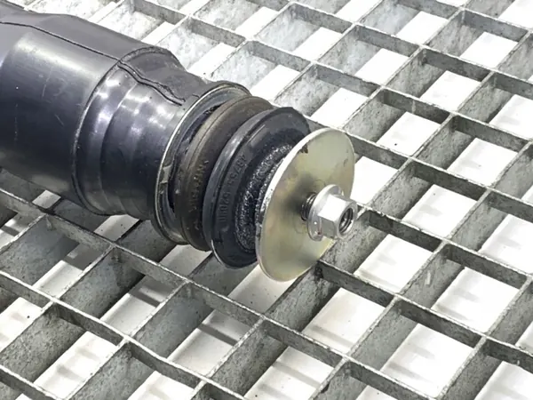 Linker Achter Schokdemper Lexus LBX Crossover OEM 48530-52T10 image 3