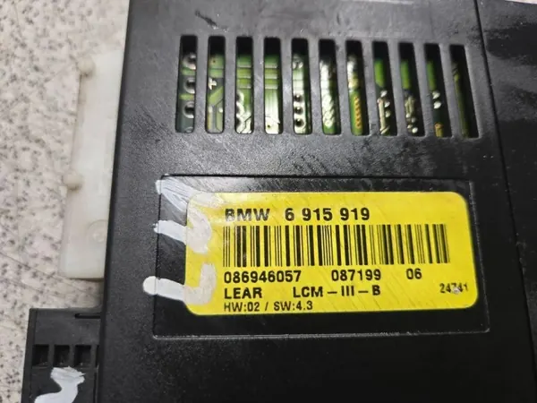 Unidade de Controlo de Luzes BMW OEM 6915919 - Usado image 4