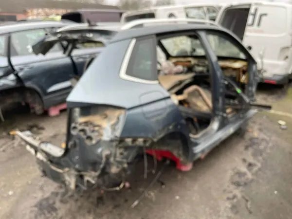 Kvartspanel OEM 1 för Skoda Kamiq - Fram/Bak/Tak image 7