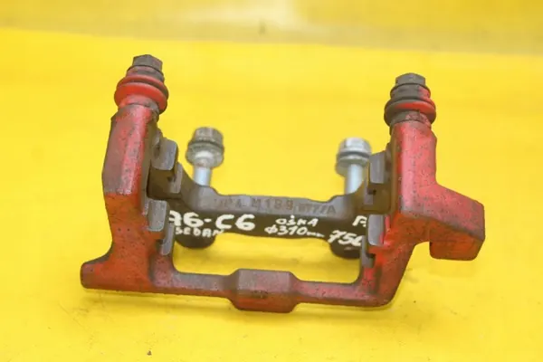 OEM 7509 JARZMO AUDI Kiinnitystuki Taka Oikea image 2