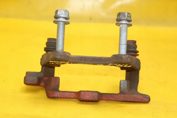 OEM 7509 JARZMO AUDI Kiinnitystuki Taka Oikea image 6