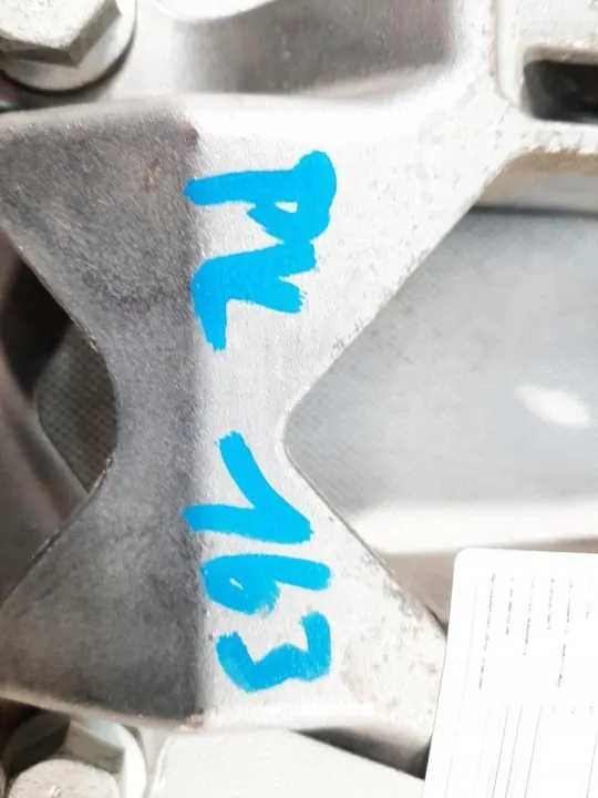 Support de différentiel Audi R8 II Spyder OEM 4S0599288A image 4