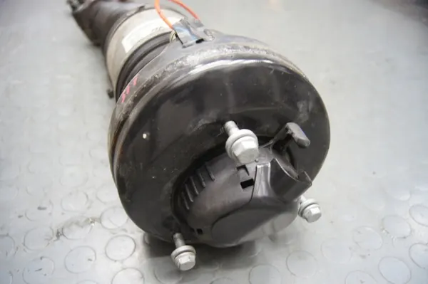 Audi Q7 4M 2020 Framsuspension Luftfjäder 4M4616039J image 4