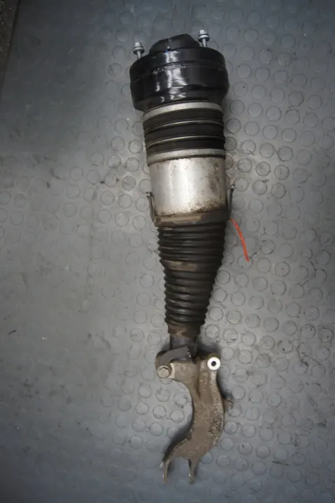 Audi Q7 4M 2020 Framsuspension Luftfjäder 4M4616039J image 6