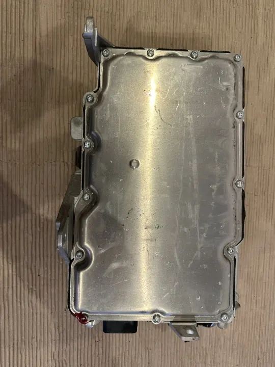 OEM 32144041 Invertteri Volvo T8 Plug-in Hybridille image 5