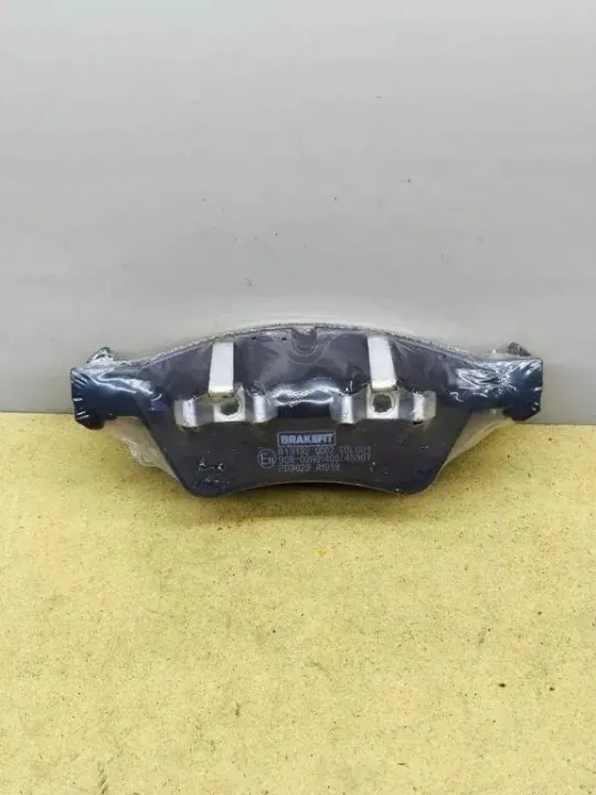 Frambromsbelägg OEM A13132QG02 för Mercedes-Benz image 2