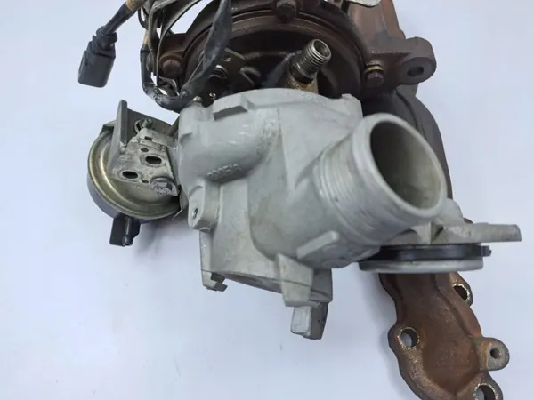 Turboahdin OEM 04L253010B VW Skoda Audi 2.0 TDI image 3