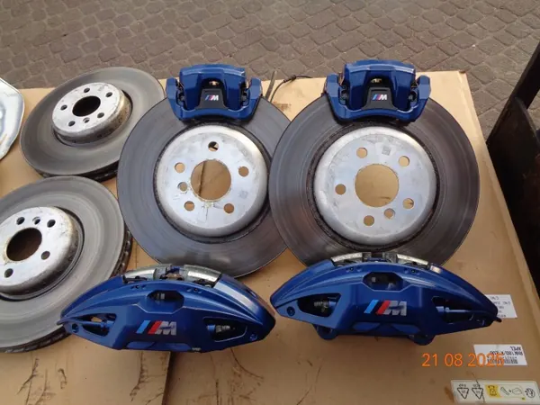 Conjunto de Pinças e Discos de Travão BMW OEM 970780 image 4