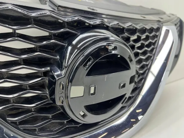 Grille de pare-chocs avant Nissan Qashqai J11 OEM 5580U100 image 6