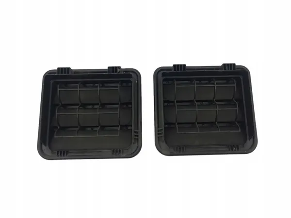 Grelha ventilação para-choques traseiro KIA Ceed 2020 OEM 81364548 image 2