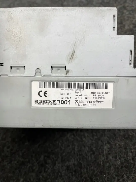 Gebruikte Becker Radio CD Navi OEM A2118200979 image 8