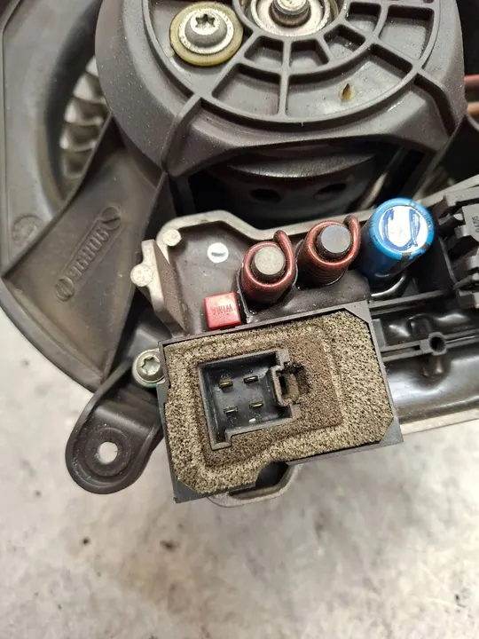 Resistor Mercedes-Benz E W211 2008 Blower Motor image 3