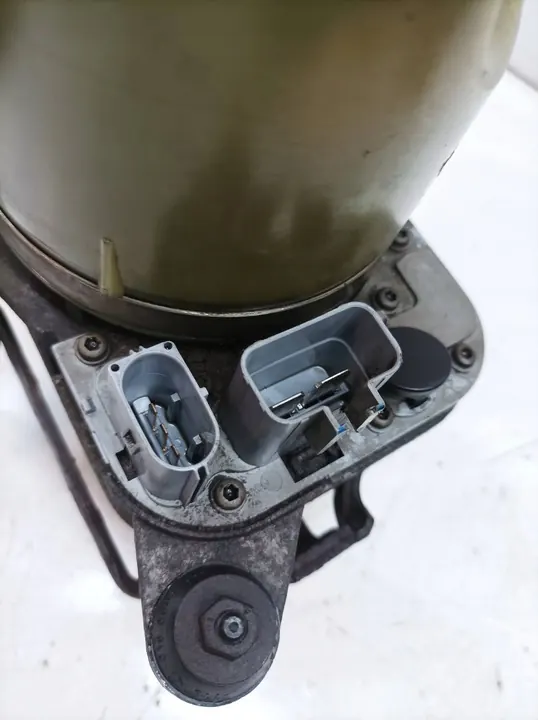 Bomba de direção assistida Volvo V50 I image 4