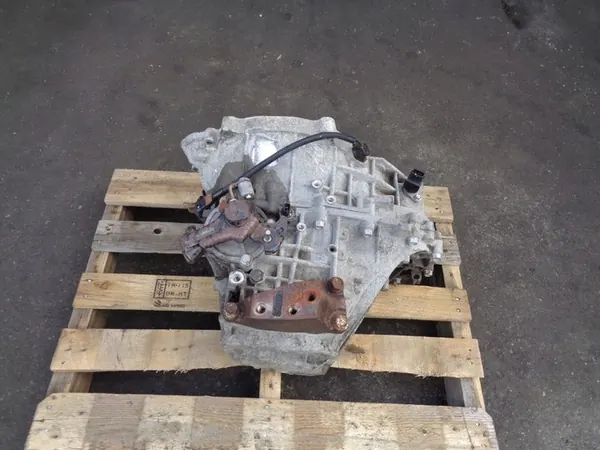 Hyundai IX35 Vaihteisto 1.7 CRDi 2012 2X2 Kia Sportage OEM image 2