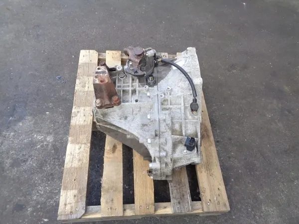 Hyundai IX35 Vaihteisto 1.7 CRDi 2012 2X2 Kia Sportage OEM image 3