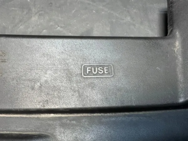 OEM 5314105030 Motorkapafwerking voor Toyota Avensis image 4