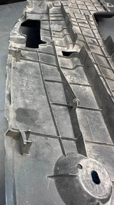 OEM 5314105030 Motorkapafwerking voor Toyota Avensis image 8