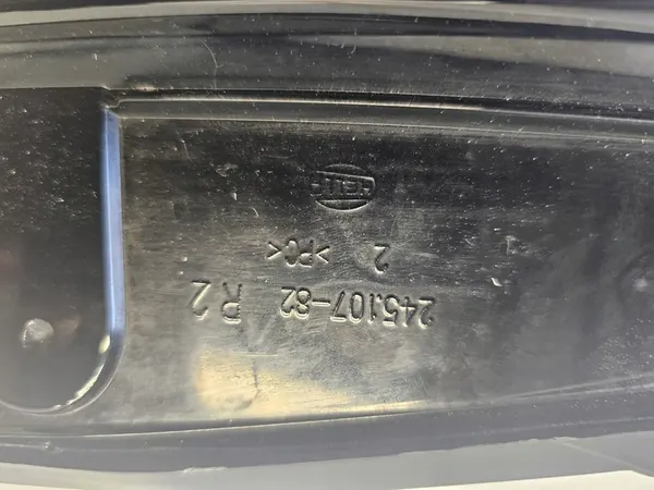 Oikea Ajovalaisin Tesla Model 3 Lift Y 1514953-00-E image 8