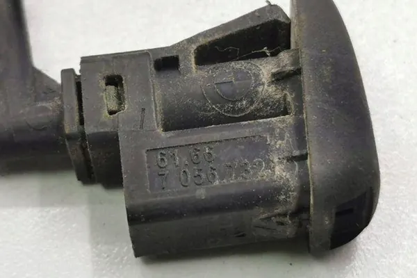 Ruitensproeier BMW 3 CABRIO (E46) 1.8L benzine image 2