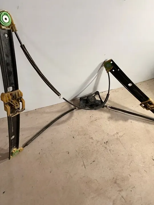 Fönsterhiss skena vänster fram Audi A6 C7 4G0 837 461 image 2