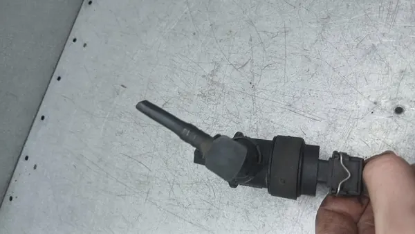 Válvula de vácuo Volvo S80 I 2.0B 98-04R 31104896 image 4