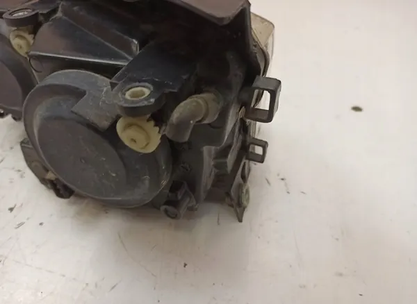 Oikea Etuvalo Volkswagen Passat image 5