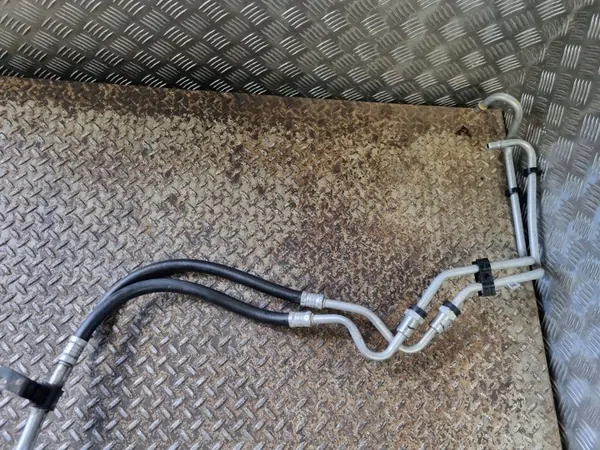 Conduit de refroidissement huile boîte OEM PES22846 image 3
