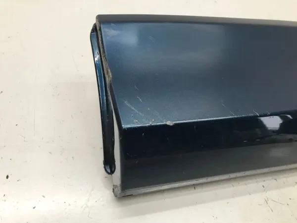 OEM 571854949B Linker Achterdeurlijst voor VW Tiguan III image 3