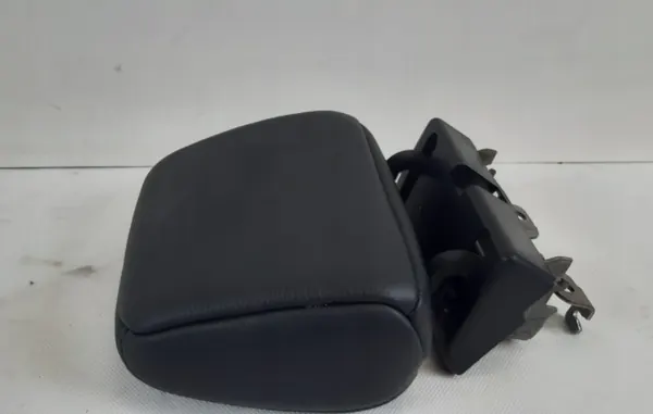 Jeep OE Hoofdsteun OEM 1139450530 - Achterzijde image 3