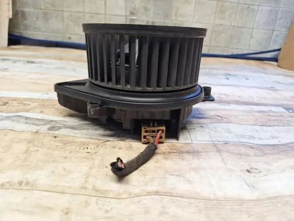Núcleo do aquecedor OEM 9020016 para Audi A4 Cabrio image 3