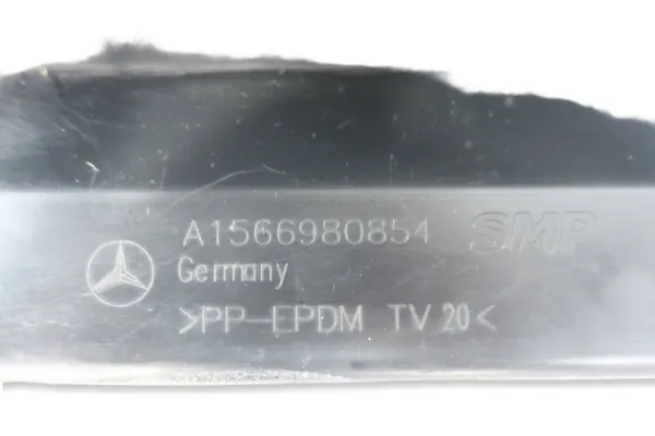 Protetor lateral direito OEM A1566980854 Mercedes GLA image 10